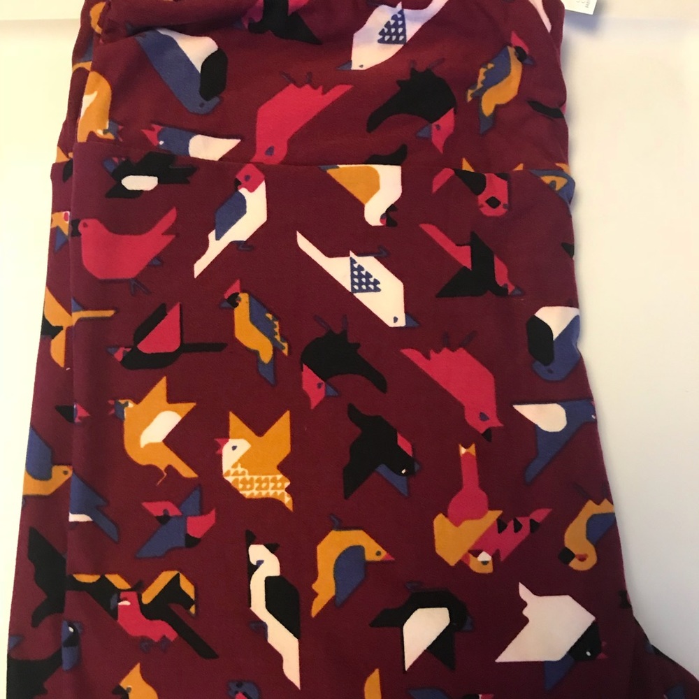 Lularoe Tall And Curvy Leggings